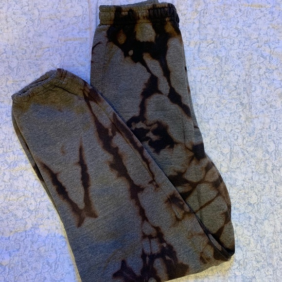 Bleached black jogging pants with butterflies! - Picture 3 of 4